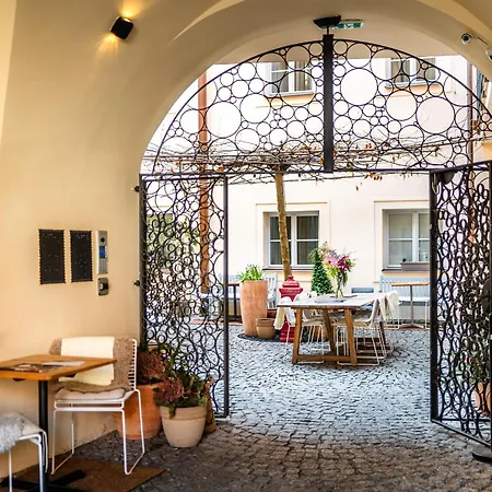 Old Royal Post Boutique Hotel & Premium Suites-2